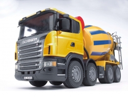   -  () BRUDER SCANIA 1:16 (03554)