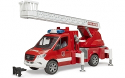  Bruder MB Sprinter       (  ) 1:16 (02673)